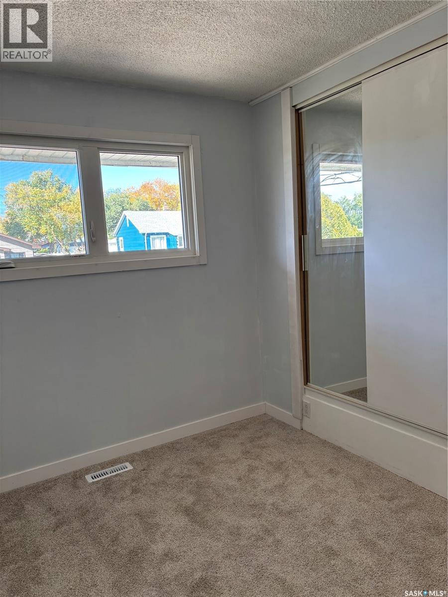 825 7th Avenue Nw Property Photo 16