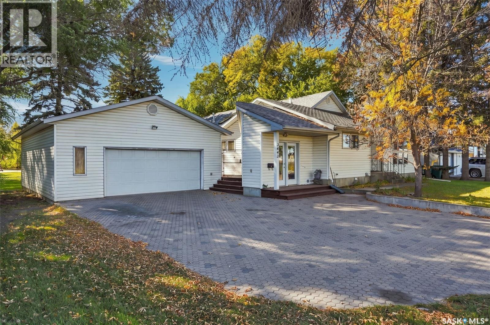 3445 11th Street W Property Photo 1