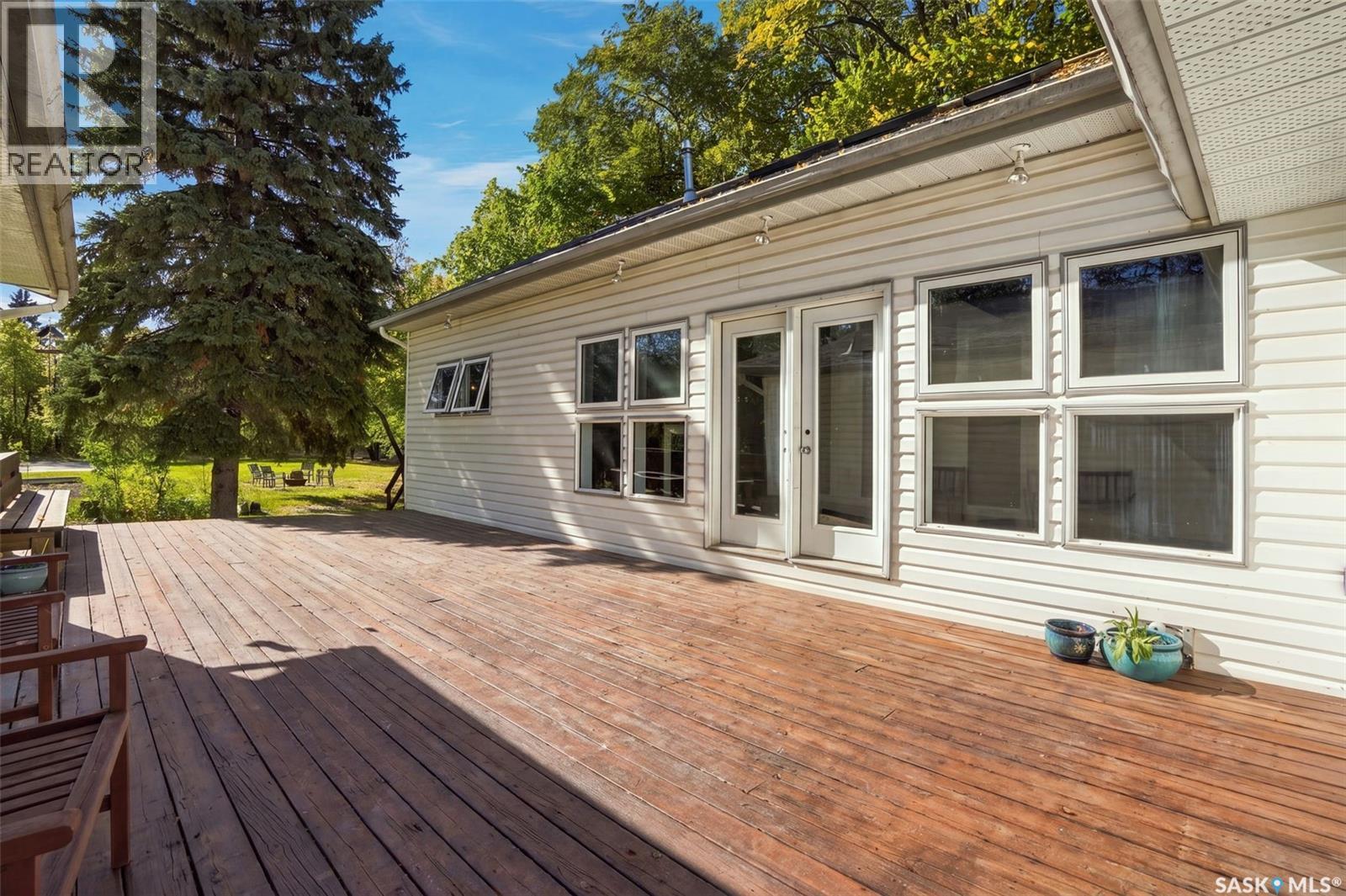 3445 11th Street W Property Photo 2