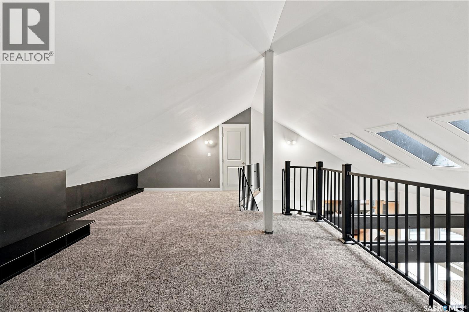 3445 11th Street W Property Photo 23