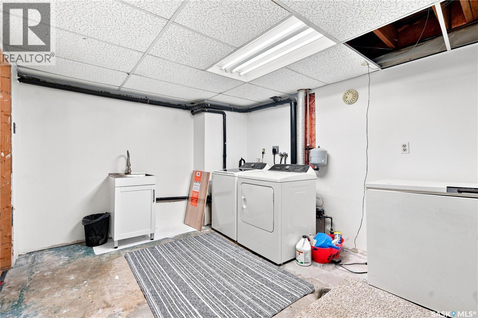 3445 11th Street W Property Photo 26