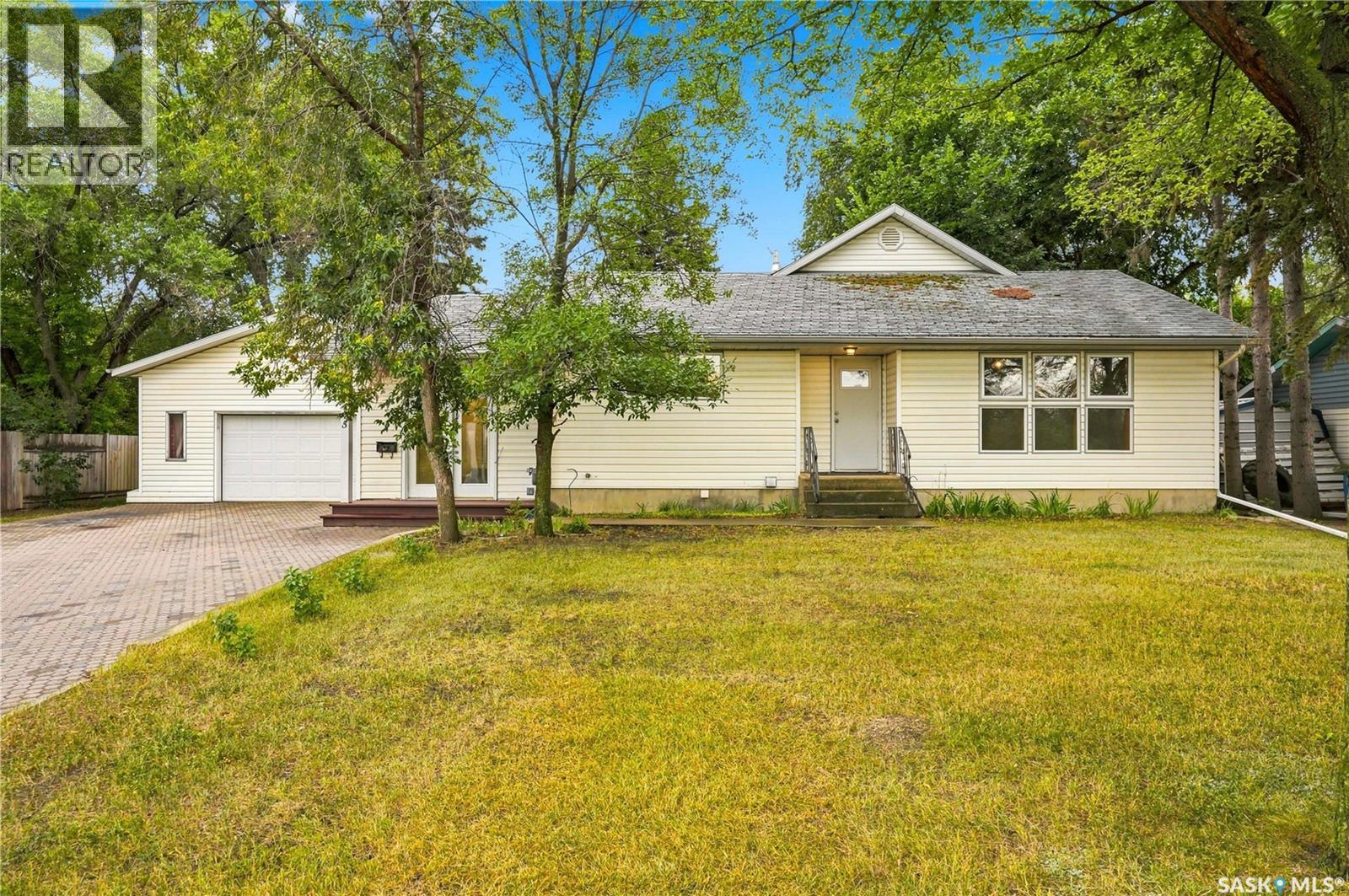 3445 11th Street W Property Photo 61