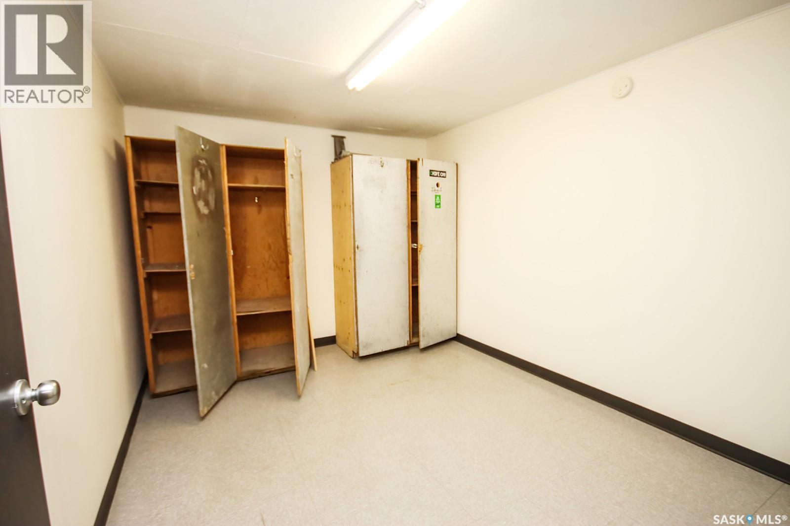 465 Devonian Street Property Photo 16