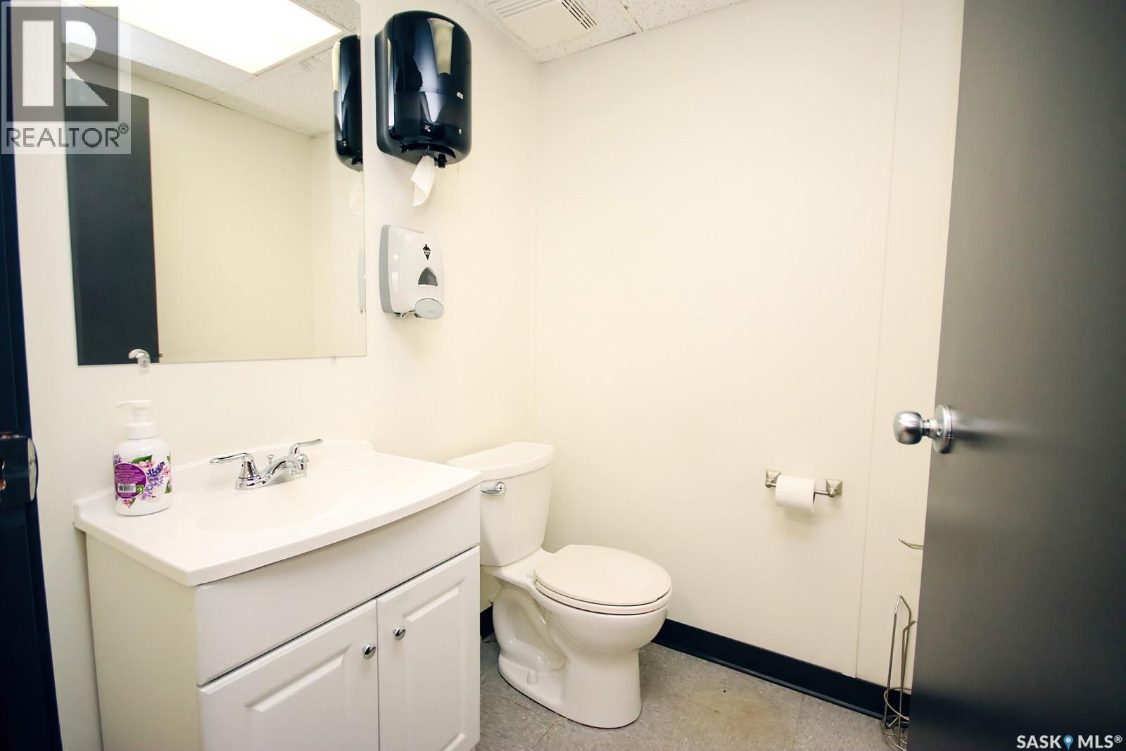 465 Devonian Street Property Photo 23