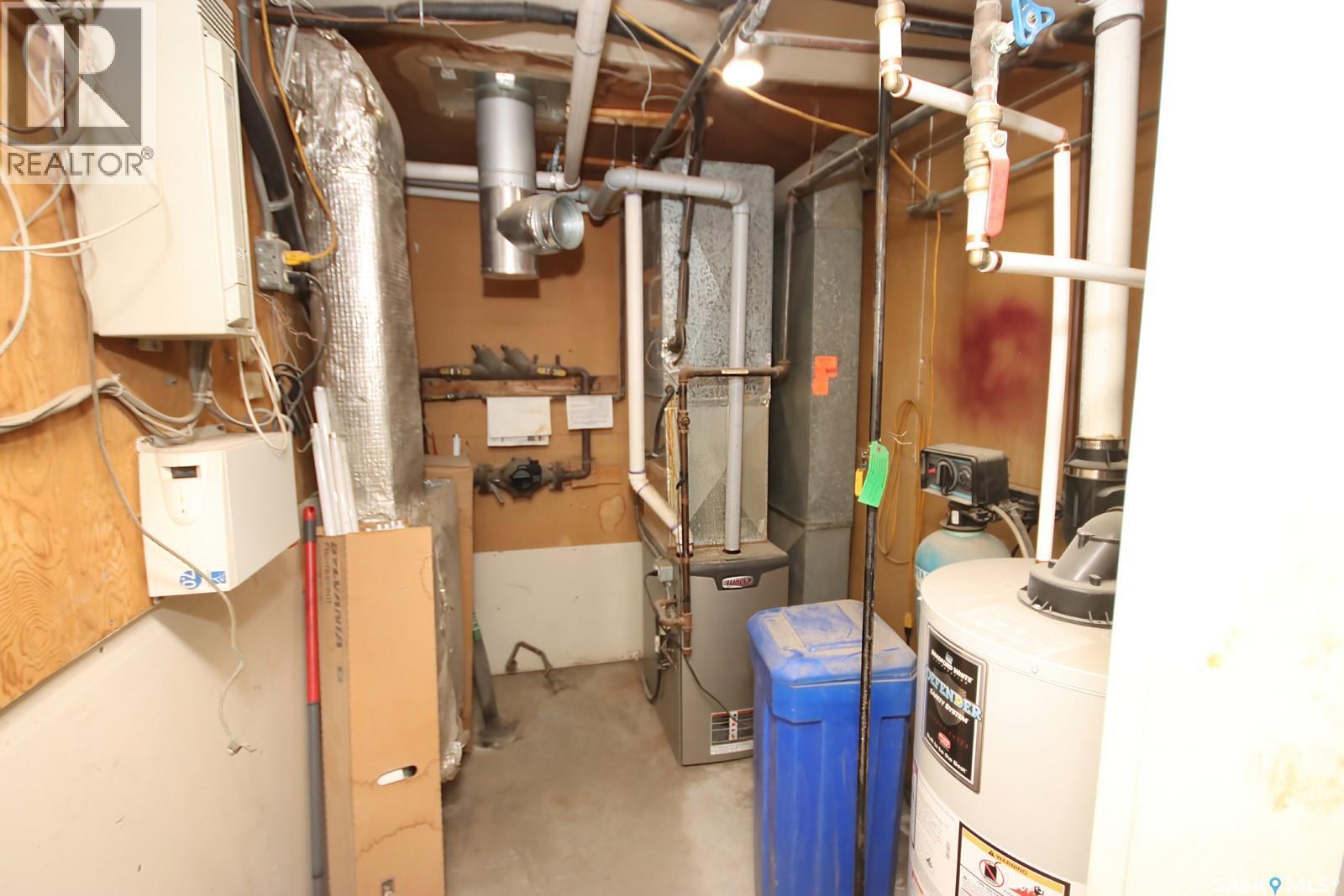 465 Devonian Street Property Photo 35
