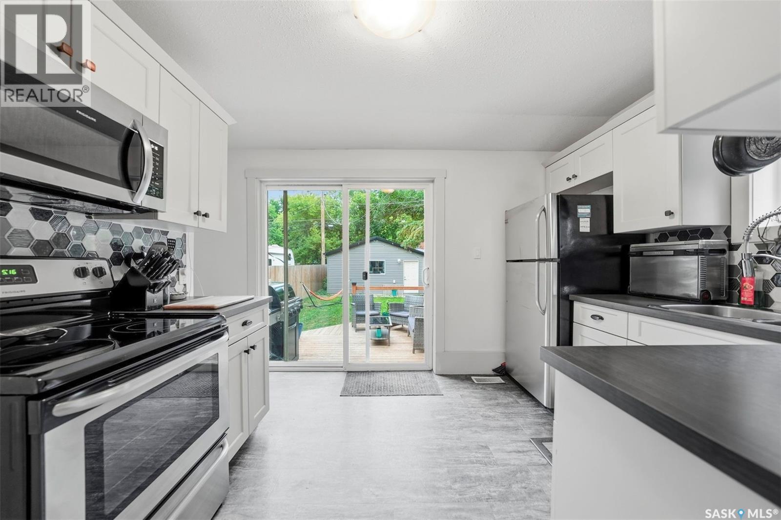 420 I Avenue S Property Photo 10