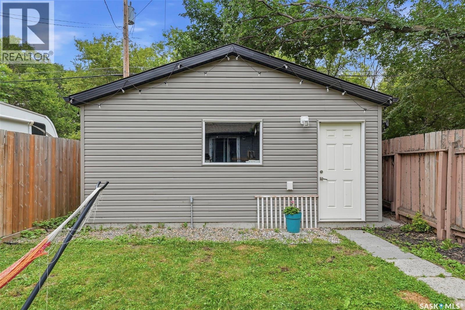 420 I Avenue S Property Photo 37