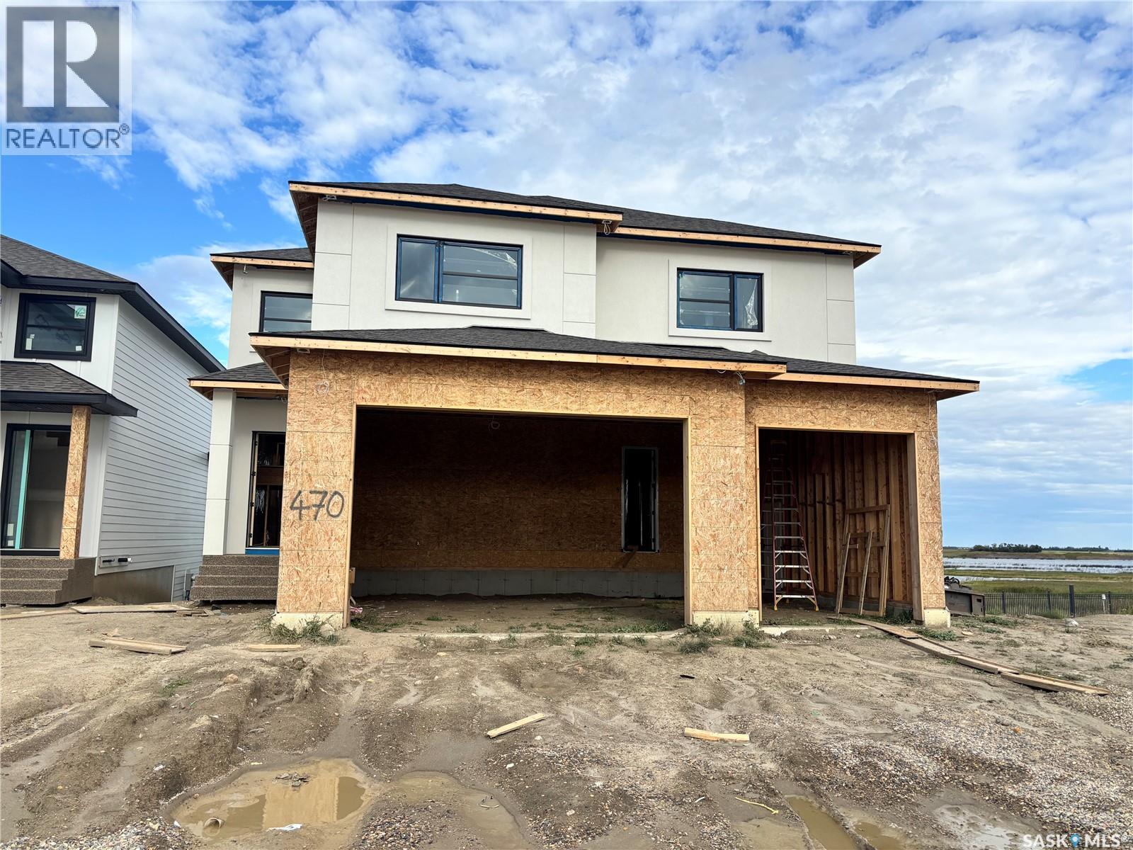 470 Yuel Crescent Property Photo 1