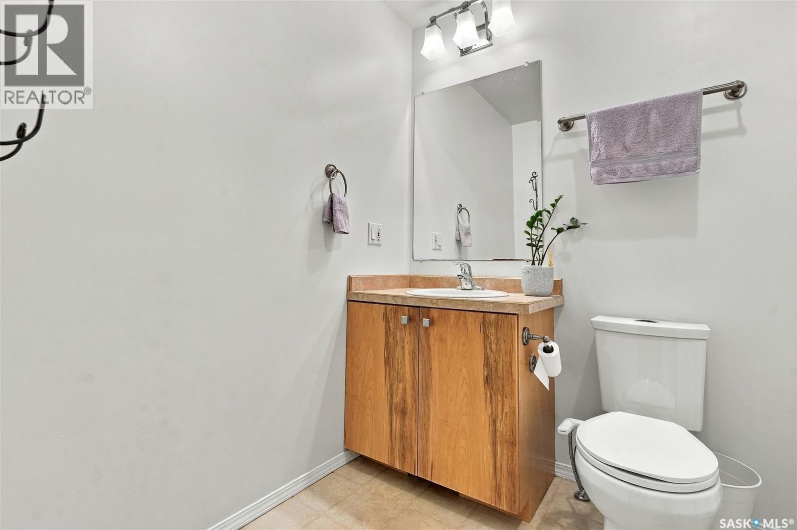 2451 Francis Street Property Photo 7
