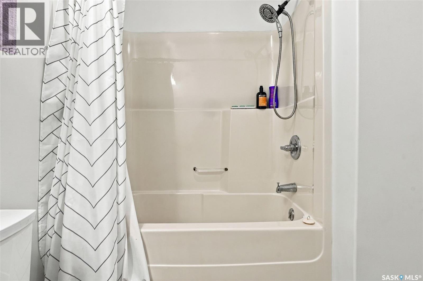 2451 Francis Street Property Photo 8
