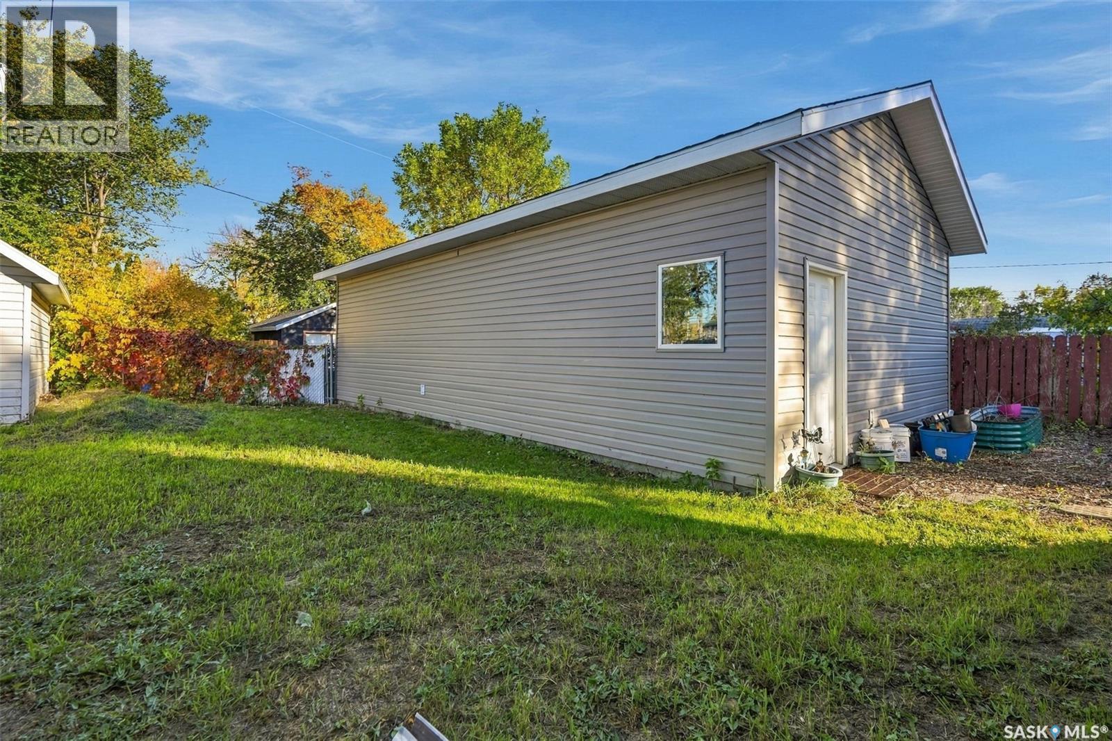 2451 Francis Street Property Photo 42