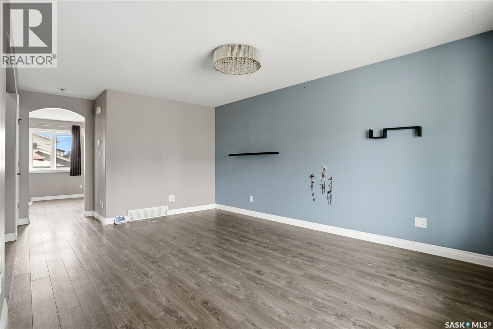 1137 Jurasin Street N Property Photo 3