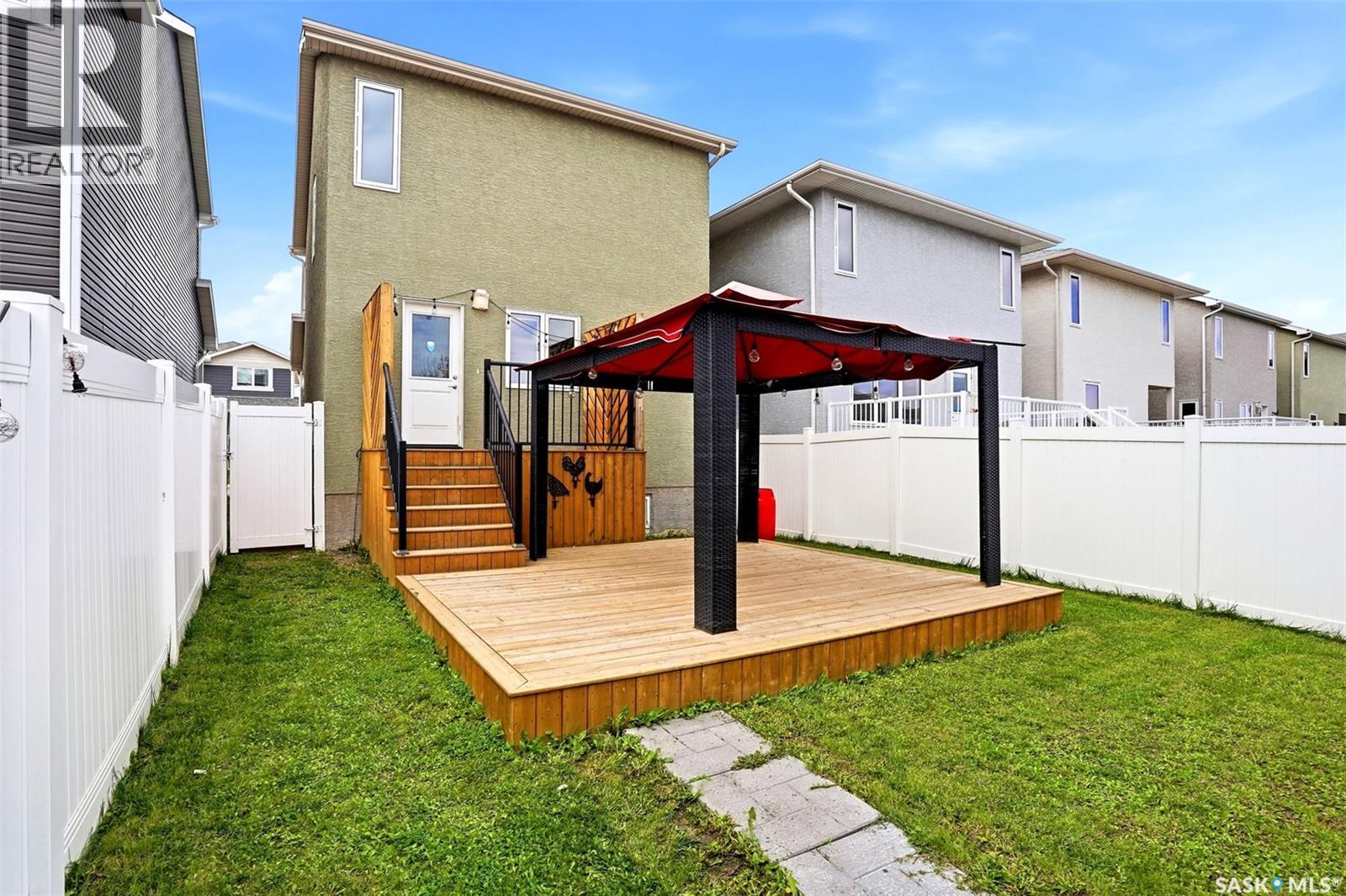 1137 Jurasin Street N Property Photo 32