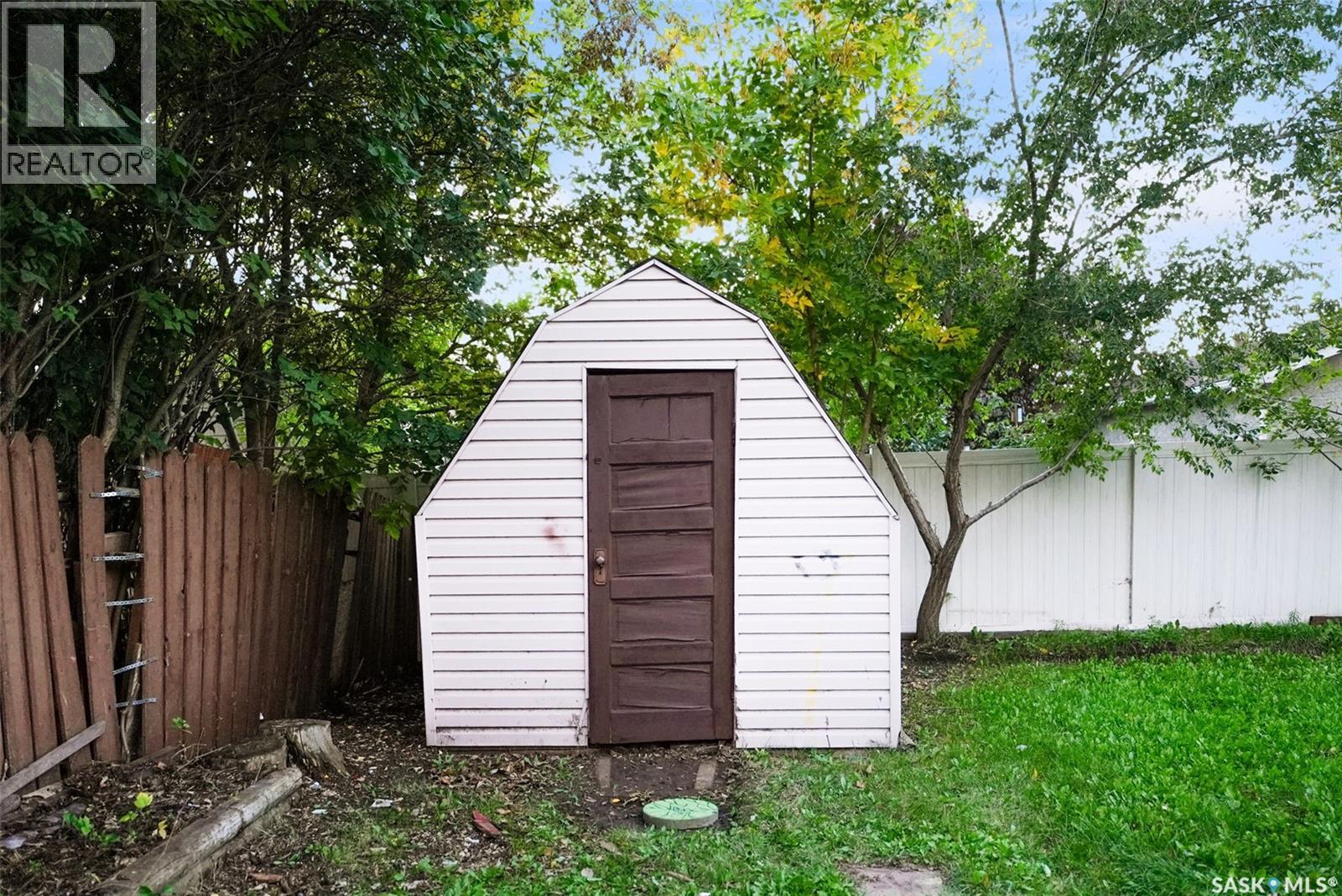 90 Turner Crescent Property Photo 19