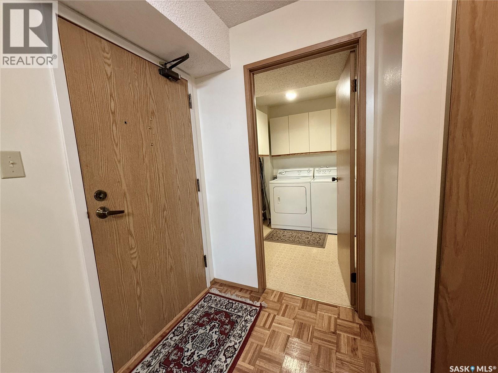 305 525 5th Avenue N Property Photo 4
