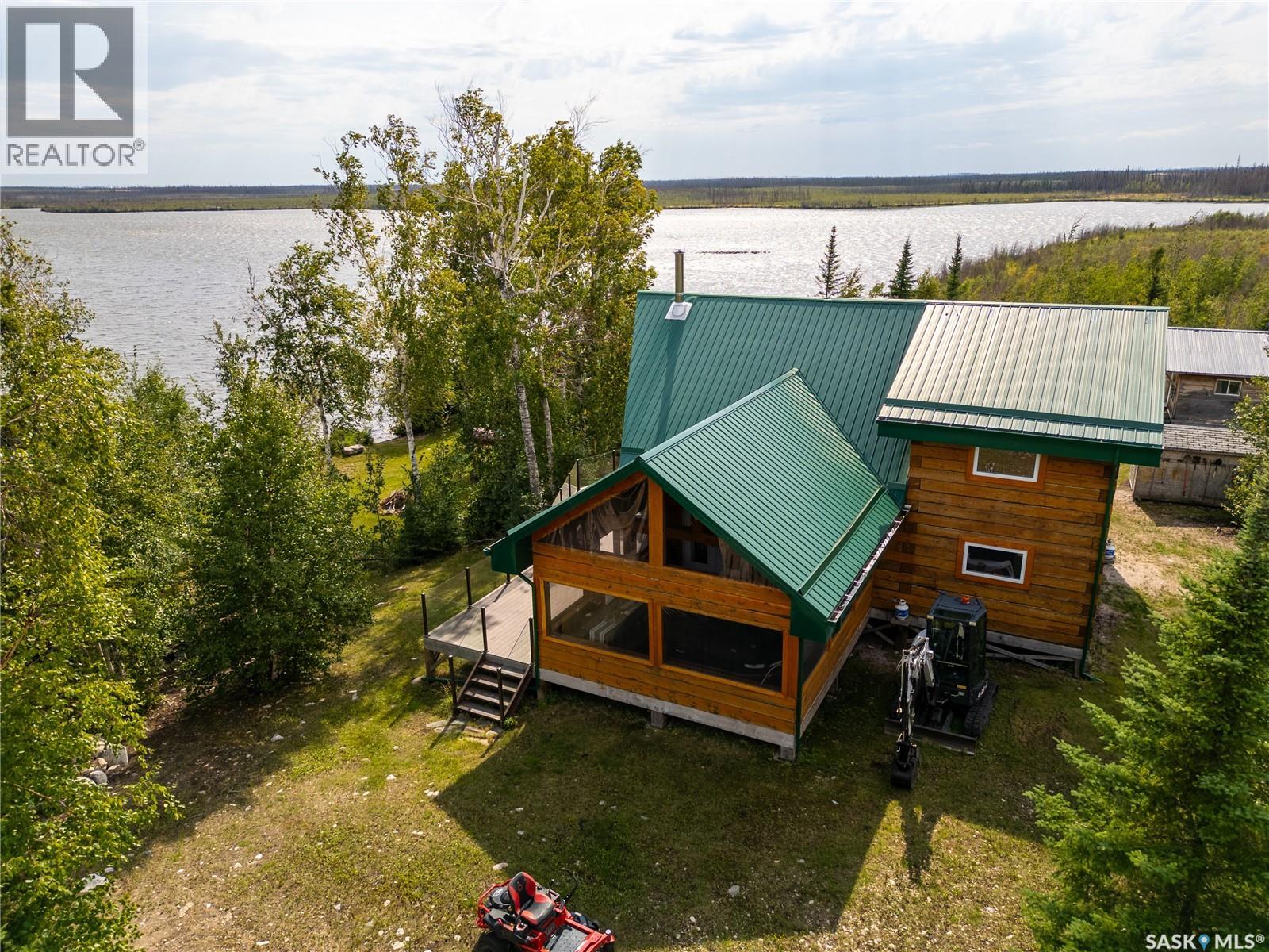 Stunning Remote 4 Season Lakehouse On Nemeiben Property Photo 1
