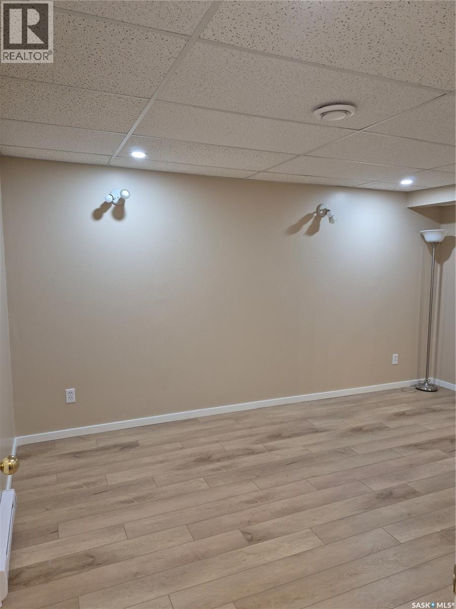 21 143 Gropper Crescent Property Photo 22