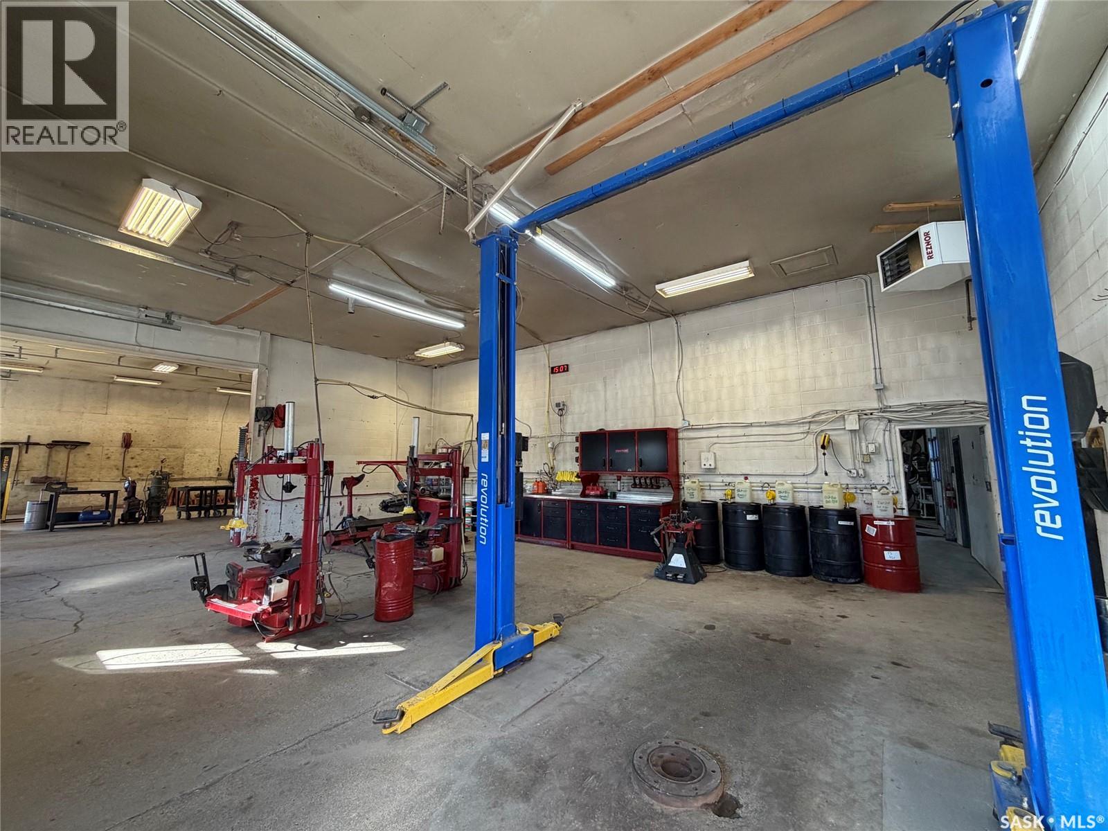 1123 Industrial Drive Property Photo 13