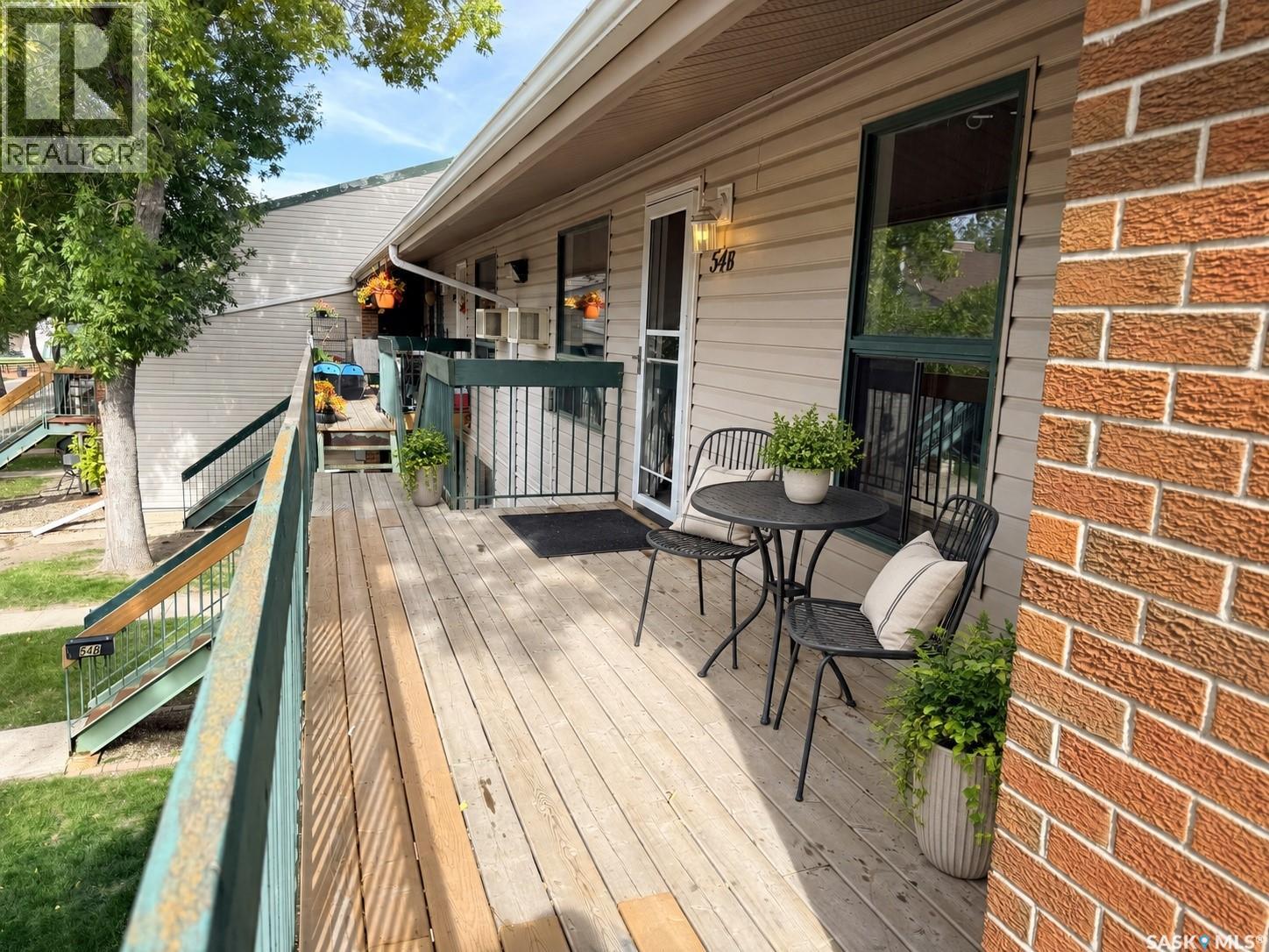 54B Nollet AVENUE Property Photo 1
