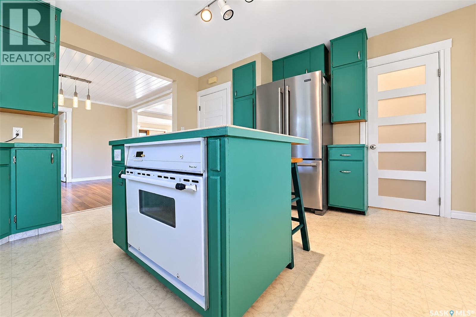 127 1st Avenue Property Photo 13