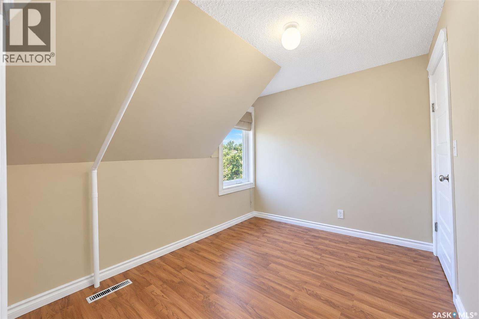 127 1st Avenue Property Photo 33