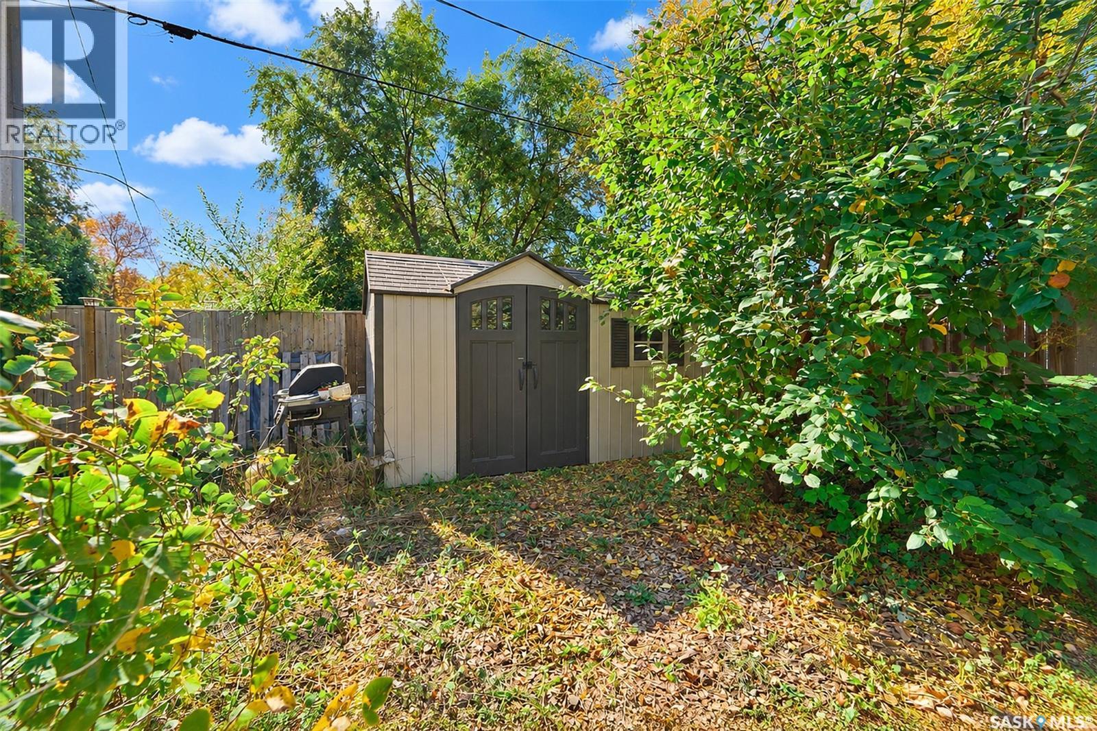 127 1st Avenue Property Photo 44