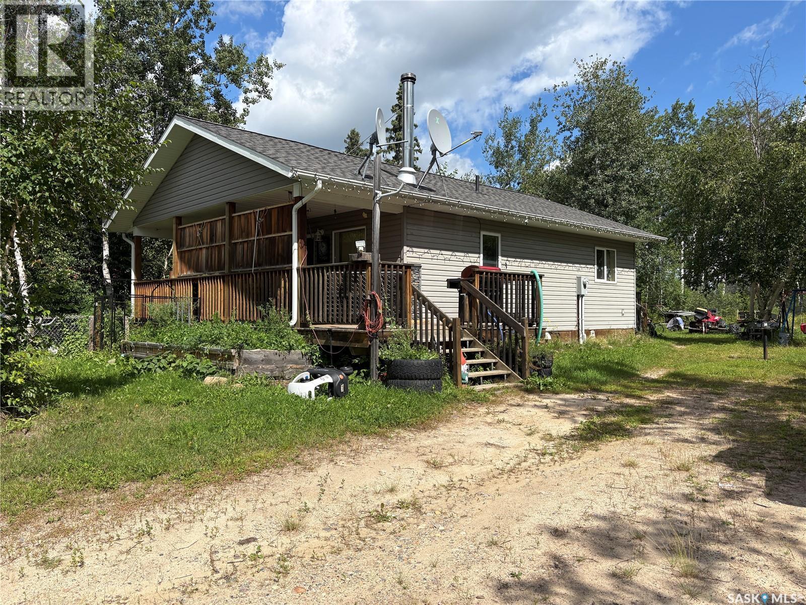 5 Andrews Way Property Photo 1