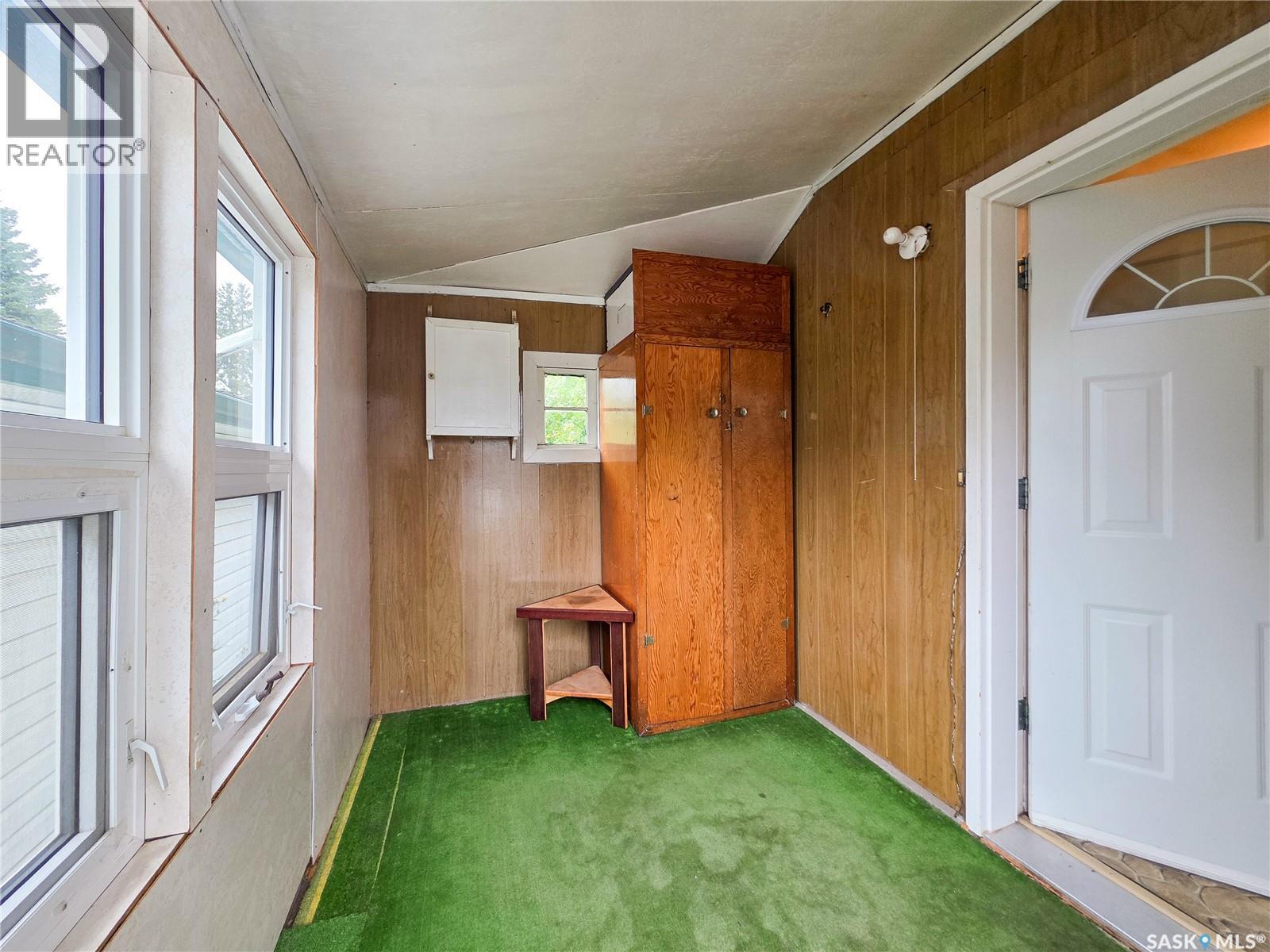 202 6th Avenue E Property Photo 7