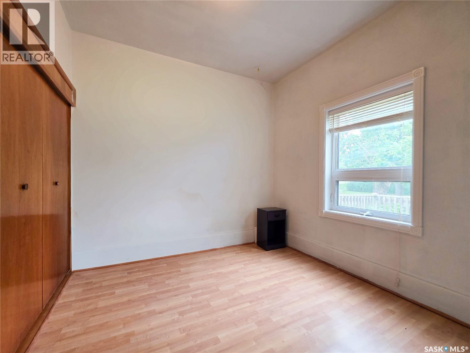 202 6th Avenue E Property Photo 17