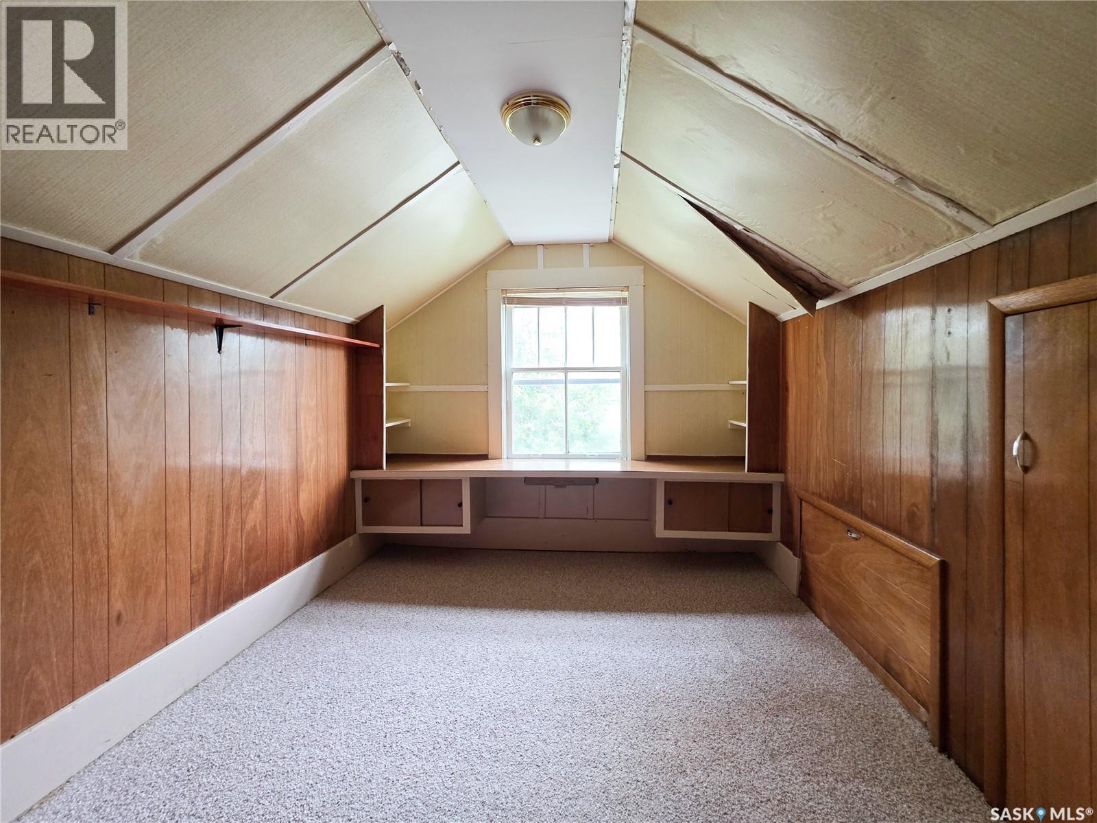 202 6th Avenue E Property Photo 28
