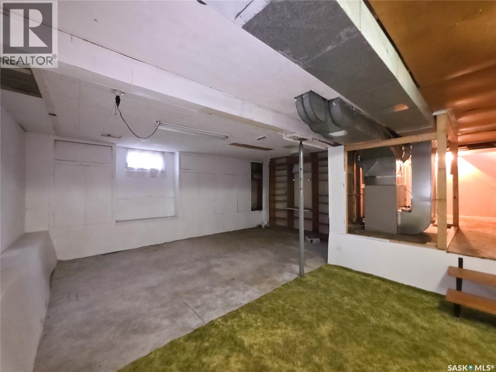 202 6th Avenue E Property Photo 37