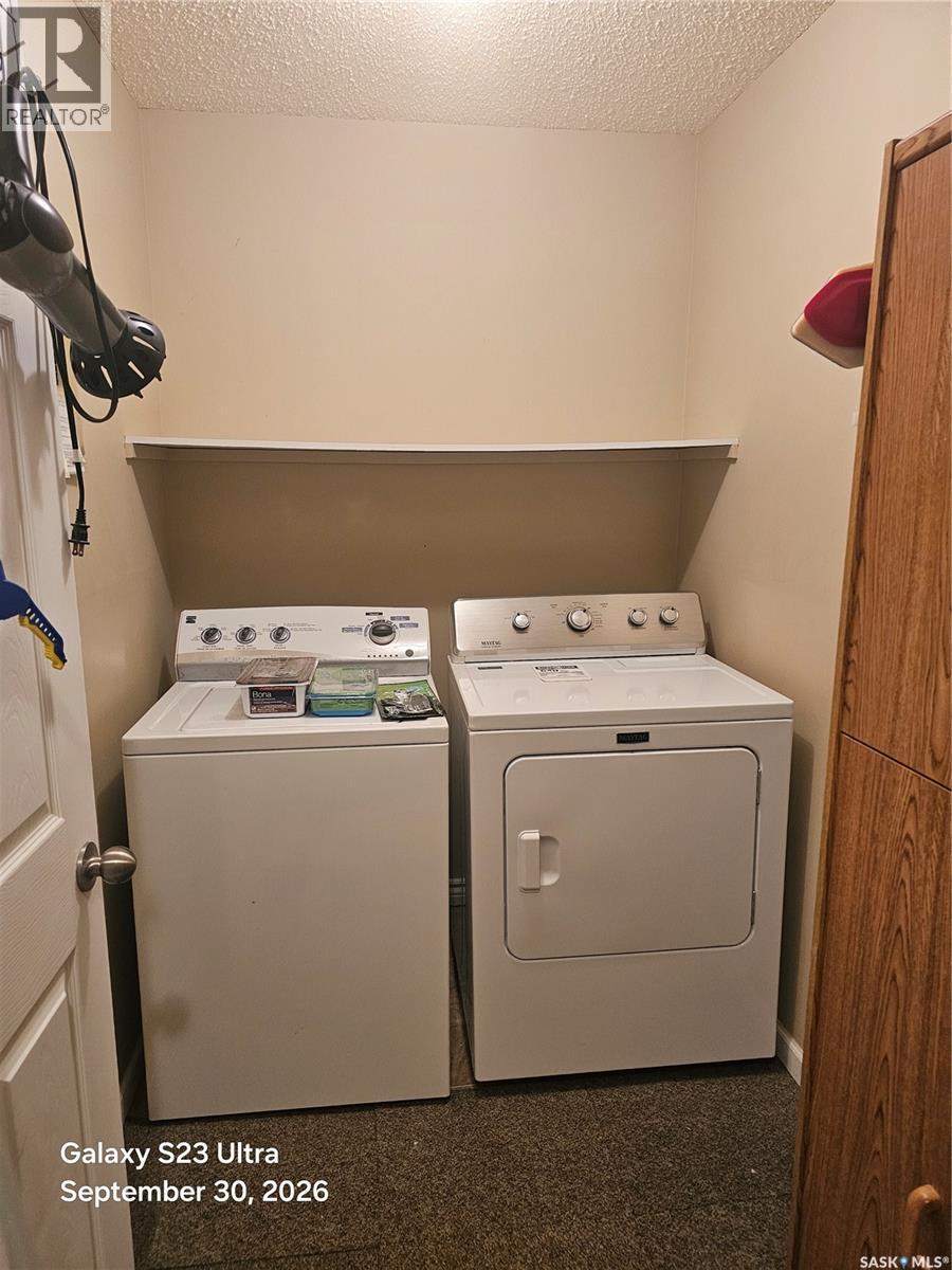 201a 4040 8th Street E Property Photo 5