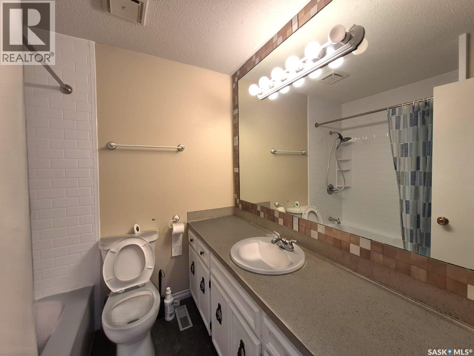 64 Clarewood Crescent Property Photo 23