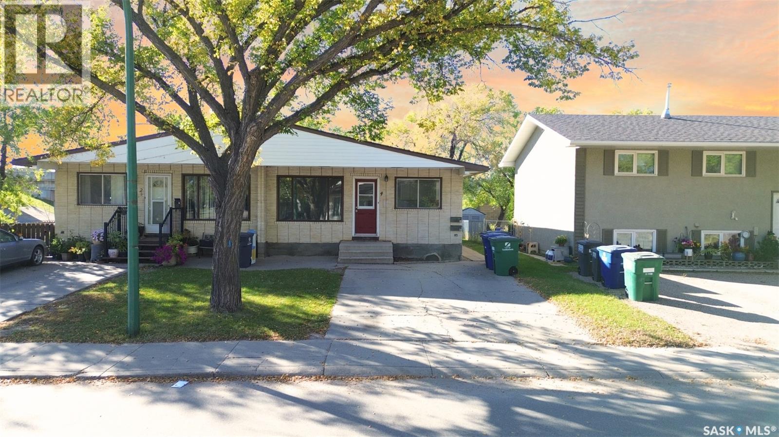 4 Carleton Drive Property Photo 1