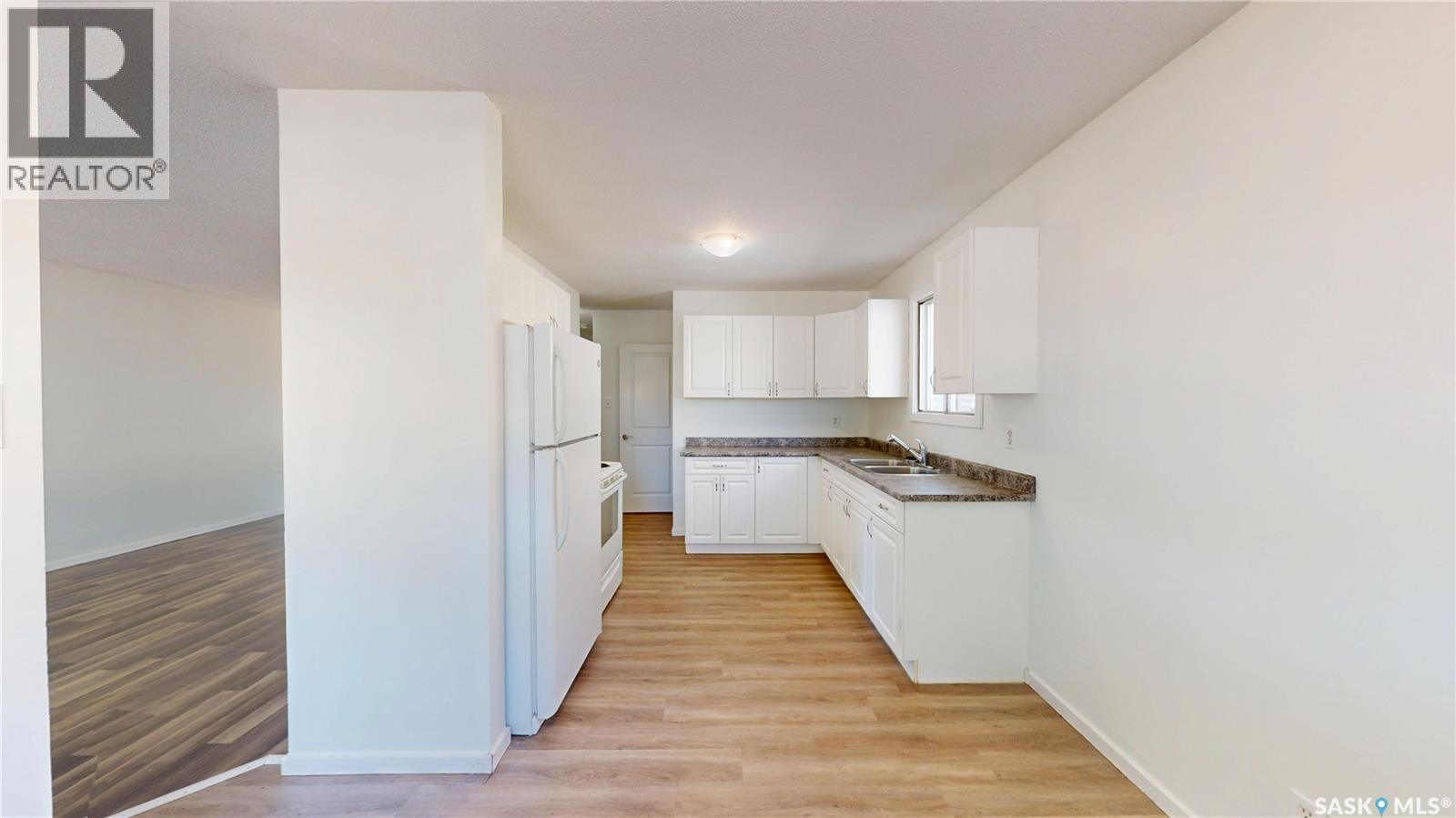 4 Carleton Drive Property Photo 5