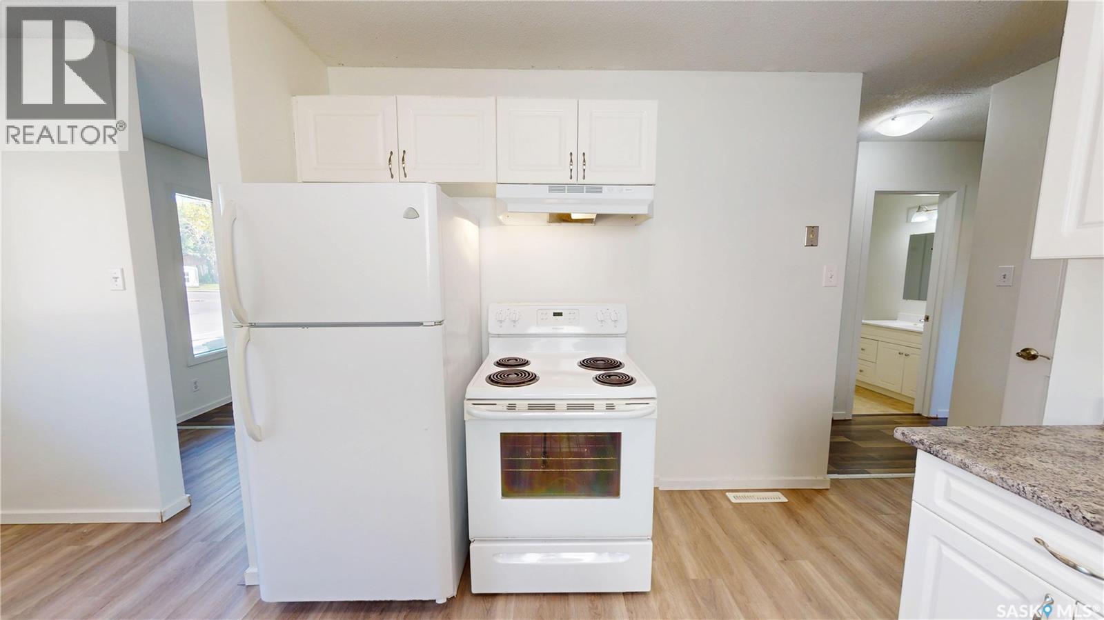 4 Carleton Drive Property Photo 7