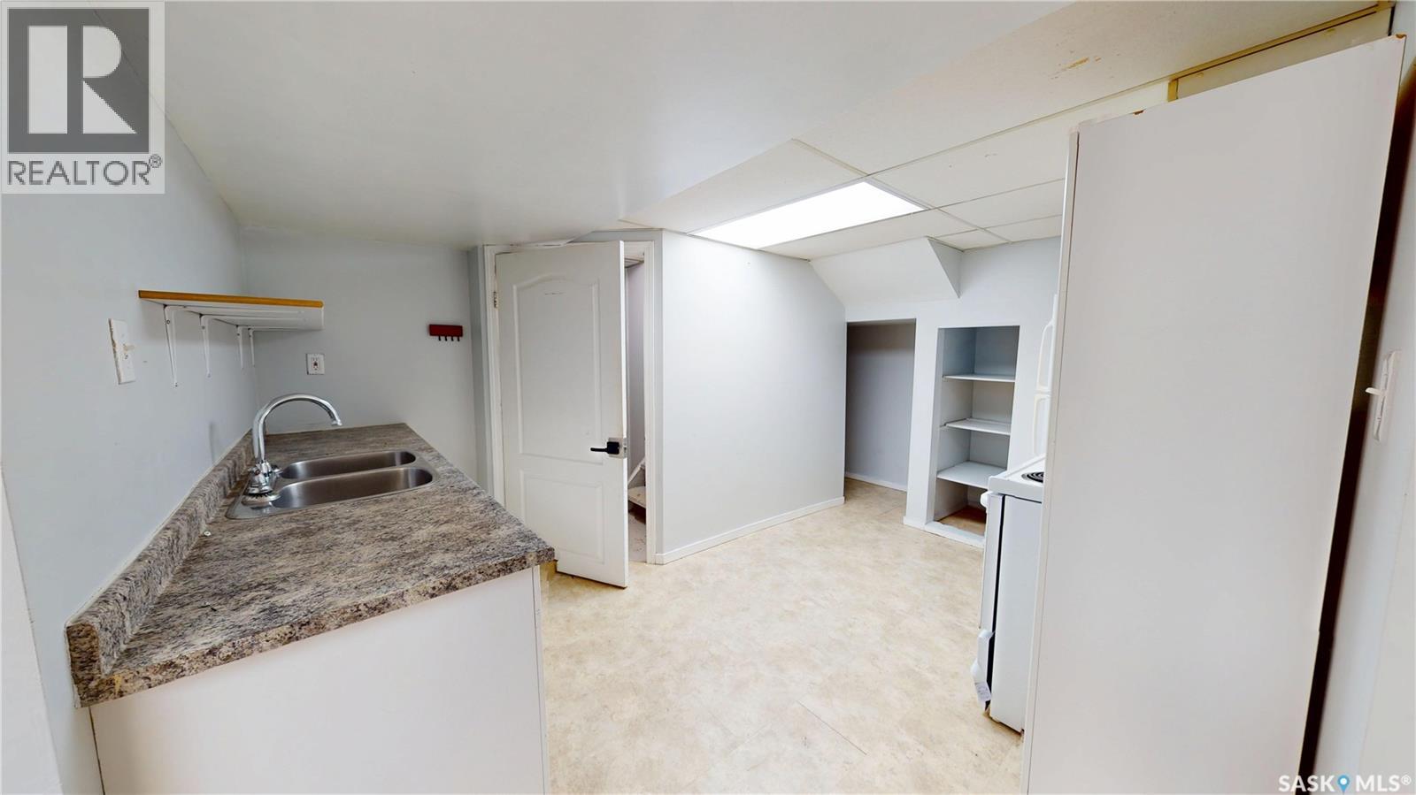 4 Carleton Drive Property Photo 17
