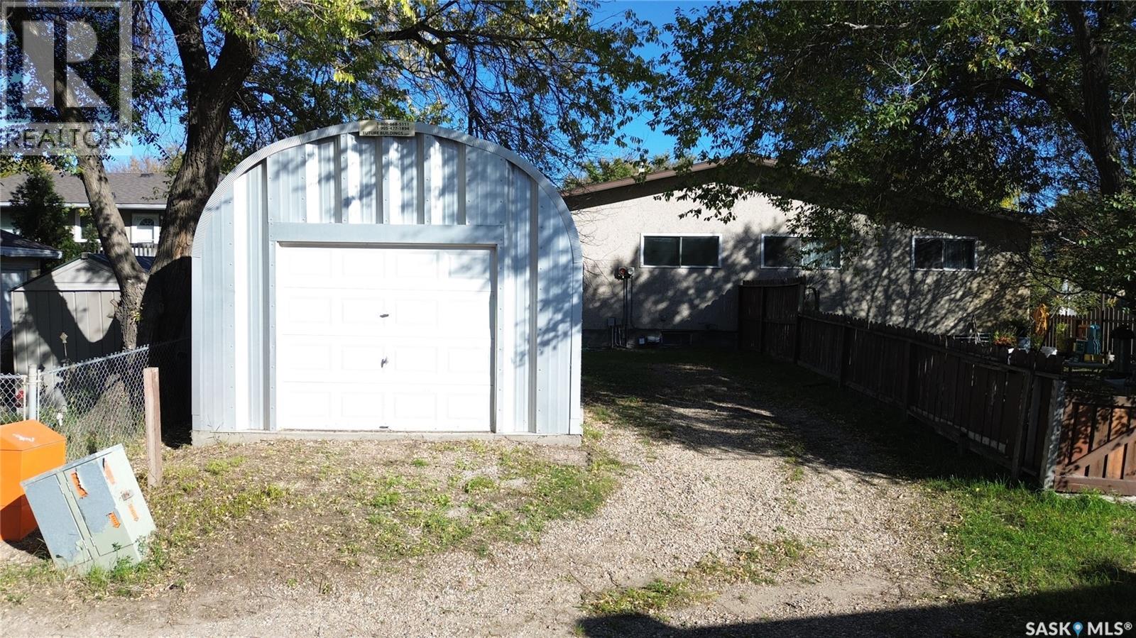4 Carleton Drive Property Photo 34