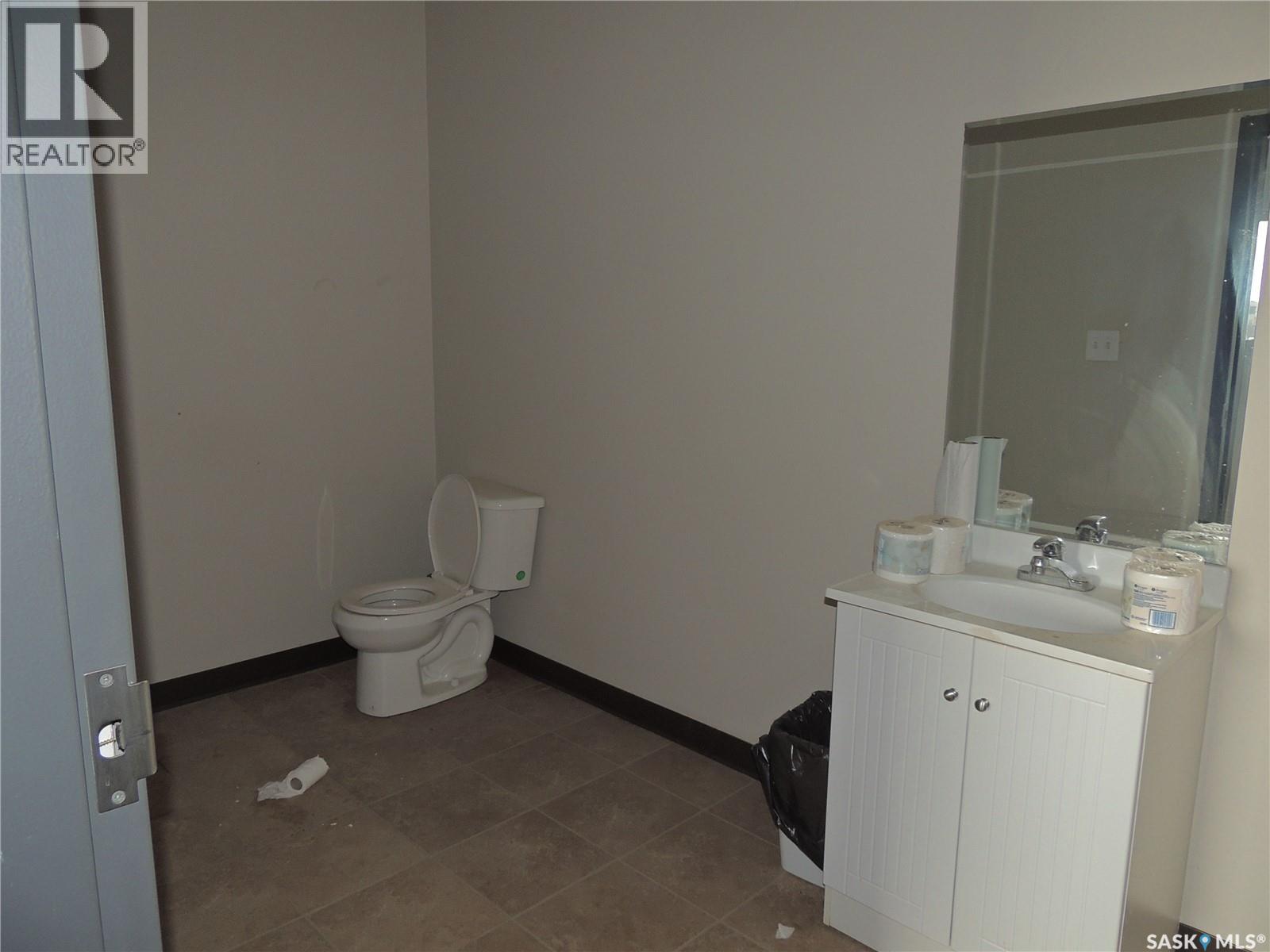 101 Jahn Street Property Photo 24