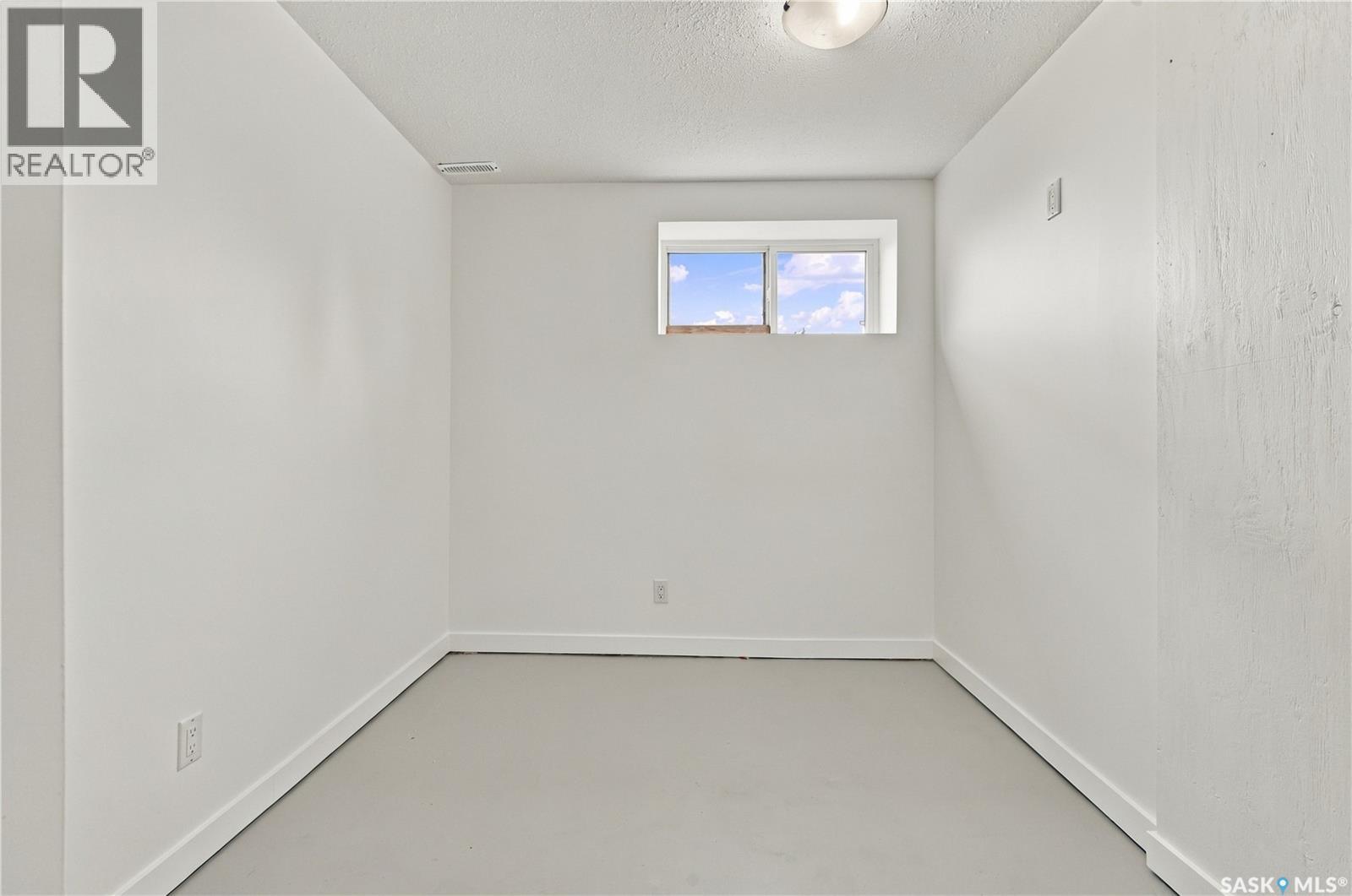 220 Main Street Property Photo 21