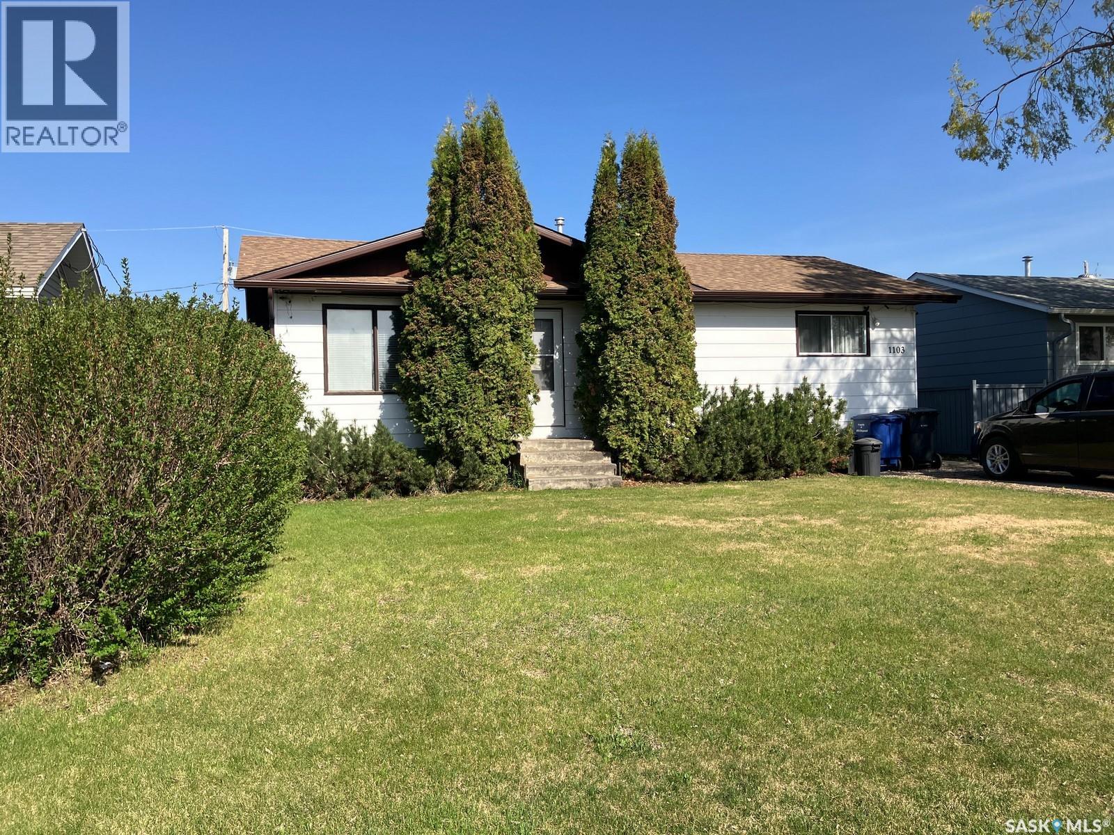 1103 3rd STREET W Property Photo 1