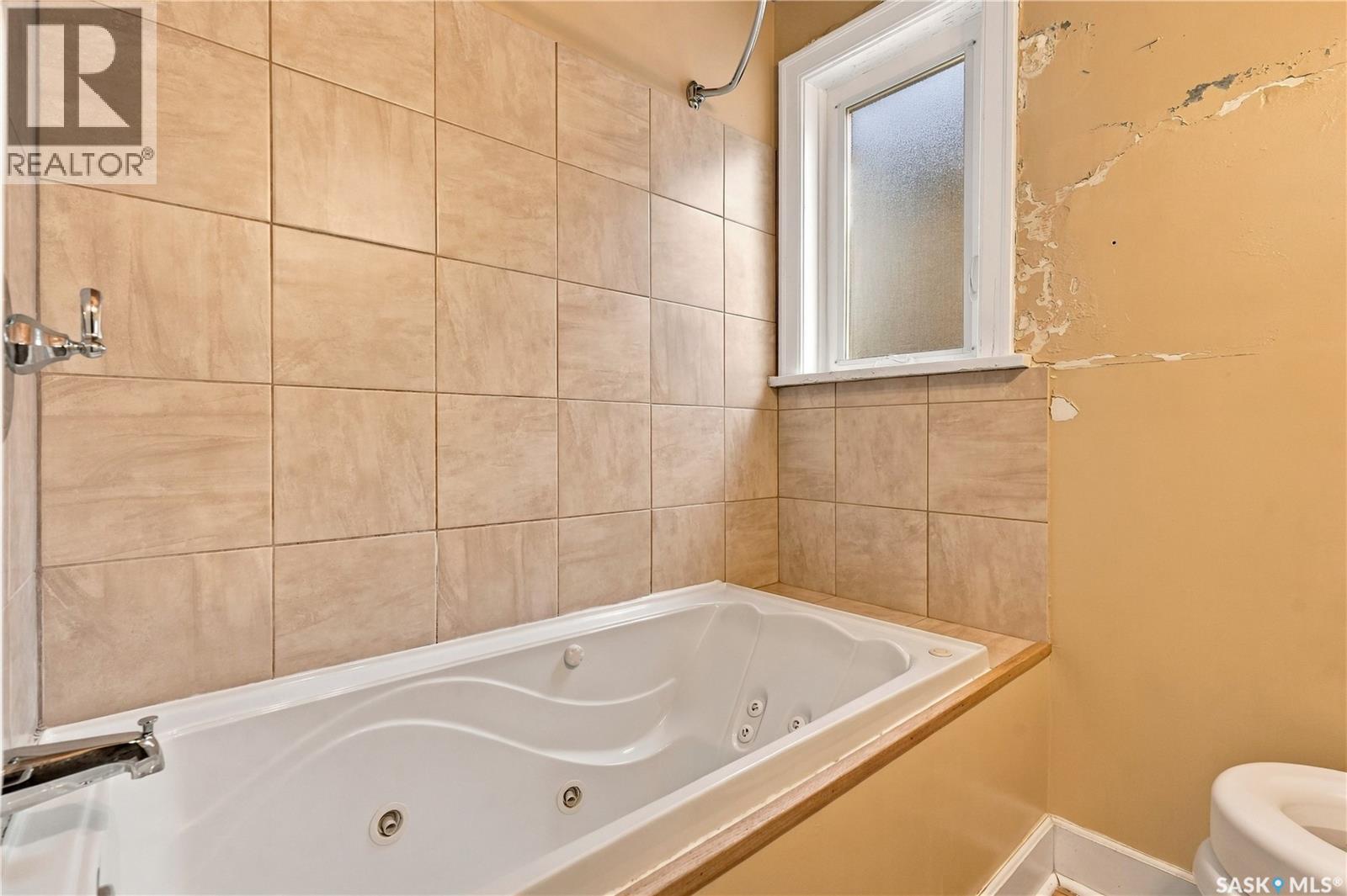 821 College Avenue Property Photo 15