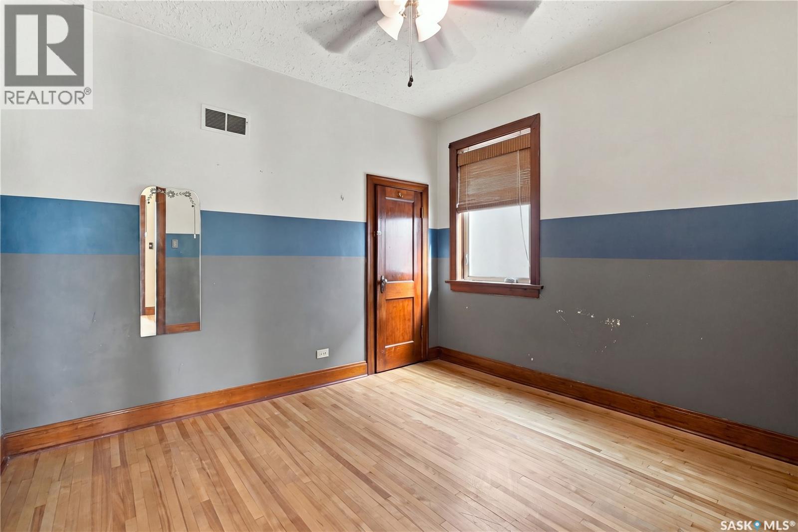 821 College Avenue Property Photo 18
