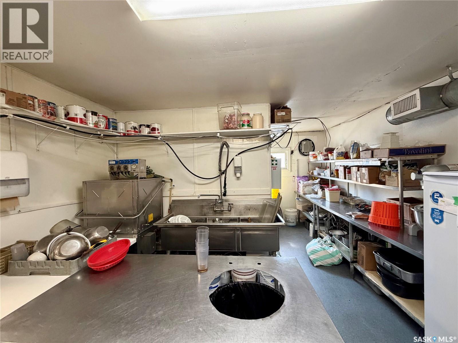 1020 Railway Avenue Property Photo 19