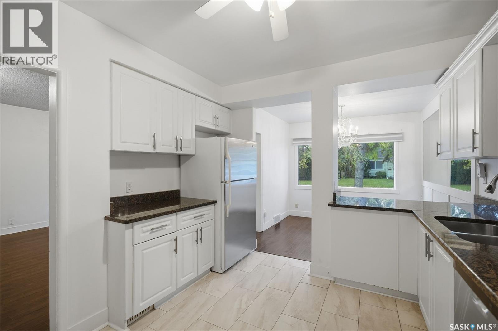 1004 6th Street E Property Photo 9