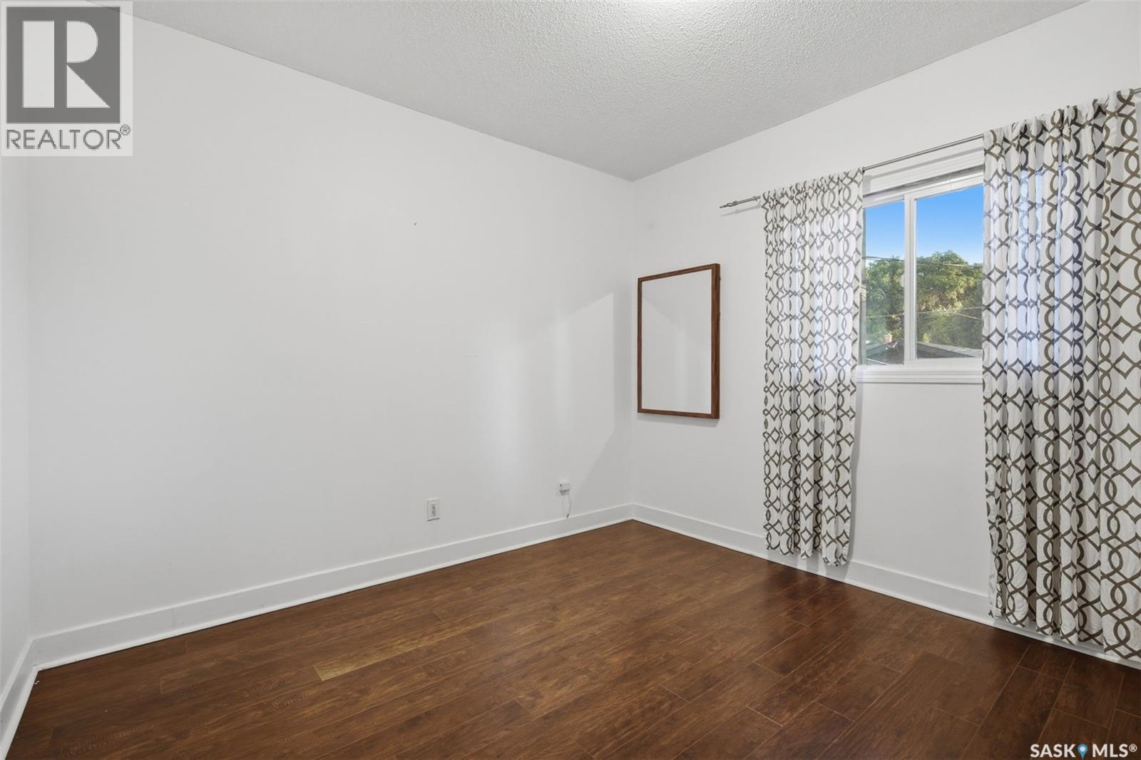 1004 6th Street E Property Photo 14