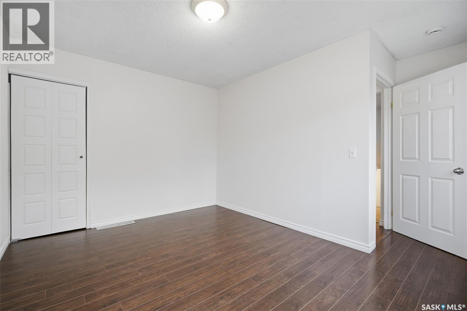 1004 6th Street E Property Photo 18