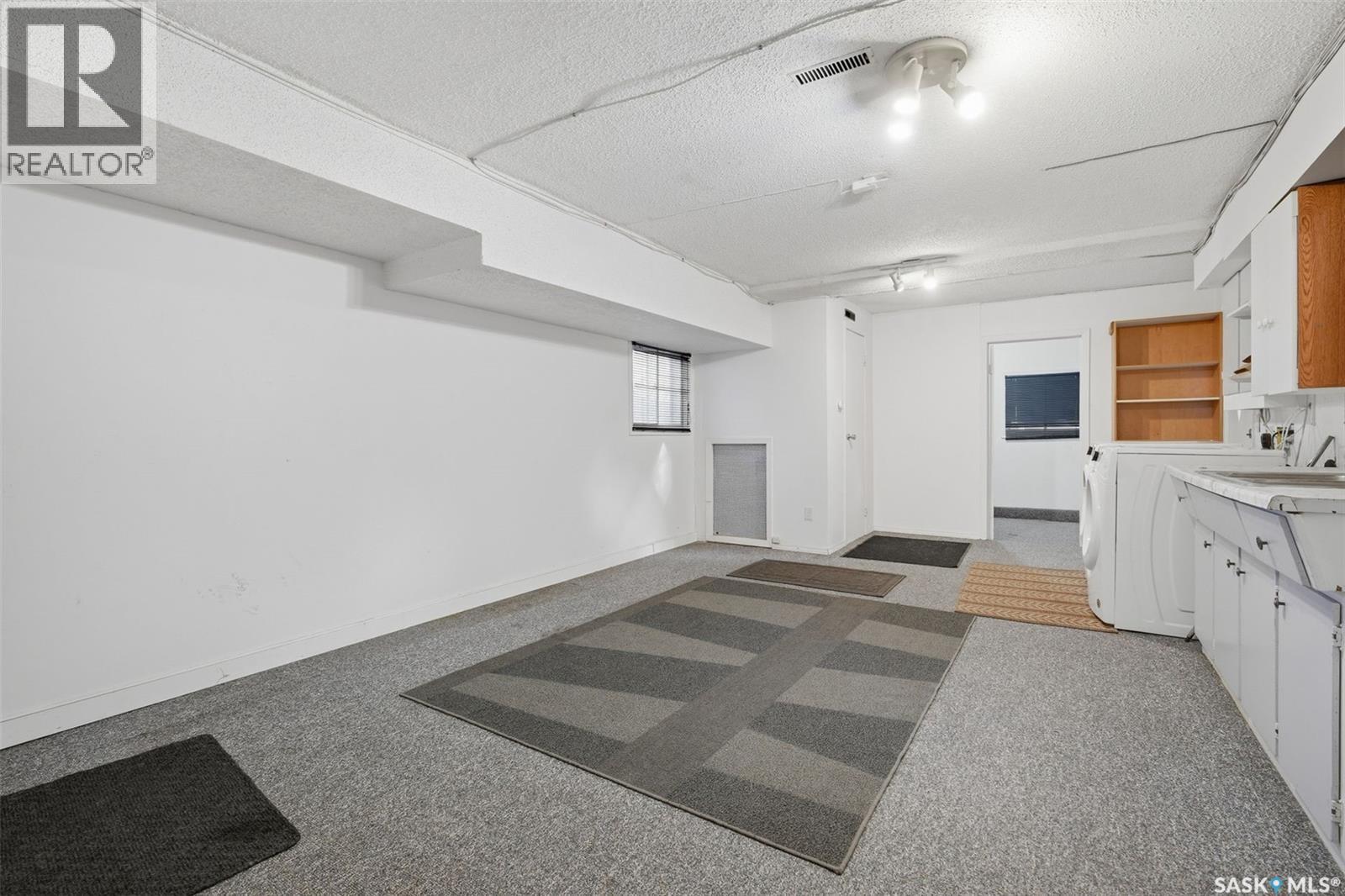 1004 6th Street E Property Photo 22