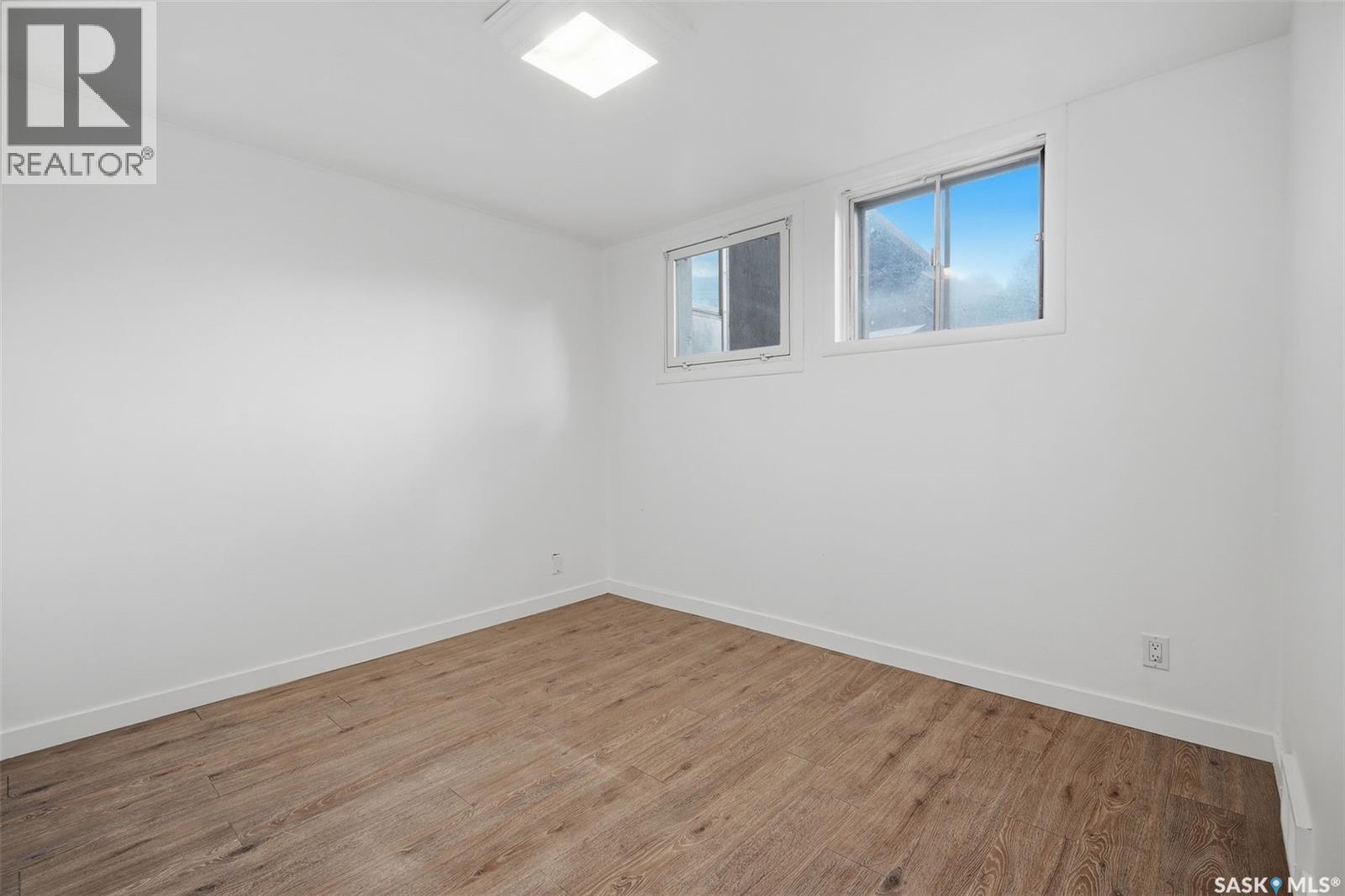 1004 6th Street E Property Photo 27