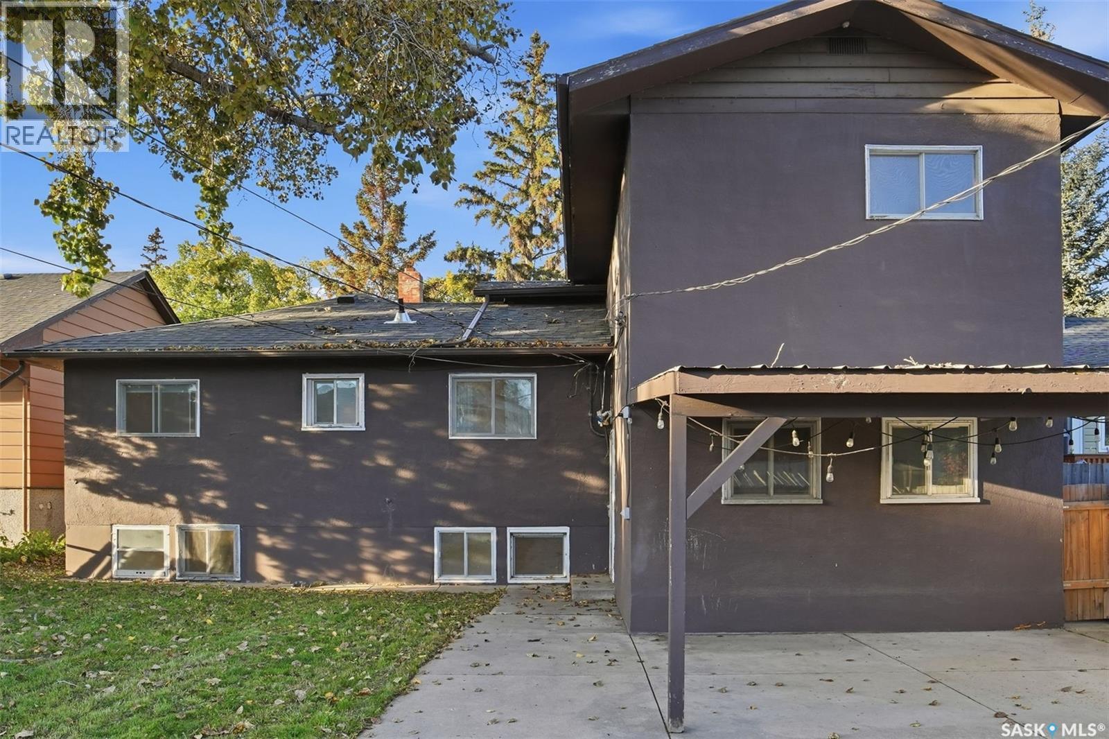 1004 6th Street E Property Photo 34